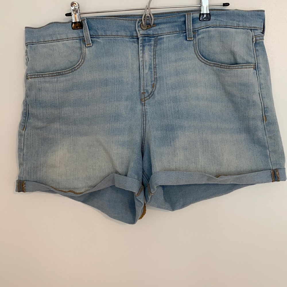 OLD NAVY Lightwash Jeans Shorts